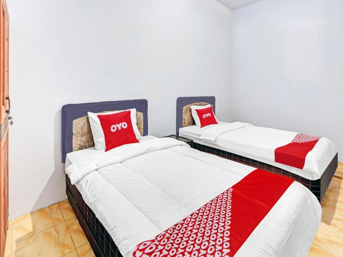 Oyo 90344 Wijayanti Hotel Banyuwangi  Ngoại thất bức ảnh