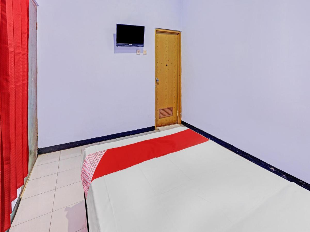 Oyo 90344 Wijayanti Hotel Banyuwangi  Ngoại thất bức ảnh